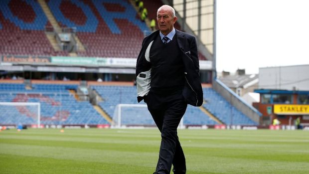 Middlesbrough cari pengganti Tony Pulis.