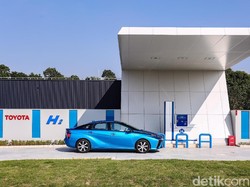 3 Tahun Lagi Toyota Mulai Jual Mobil Listrik di China