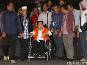 Mengapa Sampai Perlu 3 Hari untuk Periksa Kesehatan Novanto?