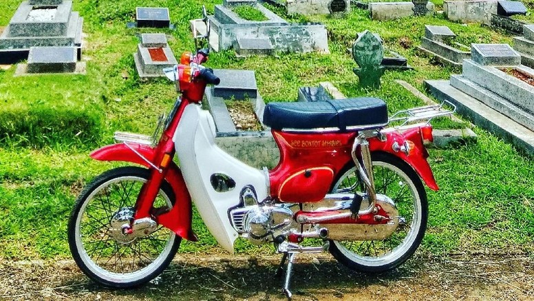 Honda 70 Biar Tua Tetap Ganteng