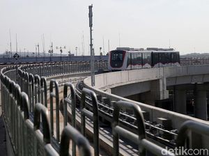 Kereta Ditambah, Waktu Tunggu Skytrain Soetta Cuma 3 Menit Kereta Ditambah, Waktu Tunggu Skytrain Soetta Cuma 3 Menit