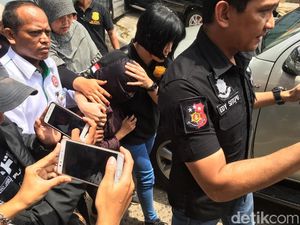 Polres Jakbar Rekonstruksi Pembunuhan Anak Diracun Obat Nyamuk Polres Jakbar Rekonstruksi Pembunuhan Anak Diracun Obat Nyamuk