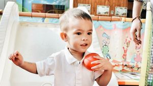 Tingkah Menggemaskan Rihga, Anak Revalina S Temat