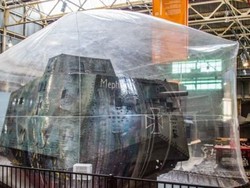 Tank Jerman dari PD I Disimpan dalam Gelembung Plastik di Brisbane