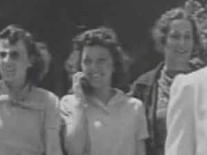 Benarkah Ini Penampakan Para Penjelajah Waktu?