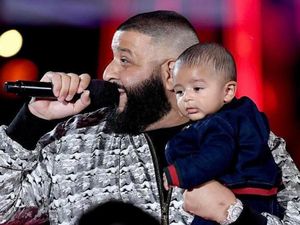 Begini Keakraban DJ Khaled Bersama si Kecil