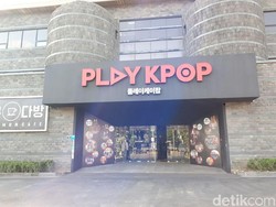 Begini Serunya Nonton Konser Hologram G-Dragon di Play KPOP Jeju