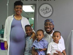 Unik Deh! Bunda Ini Punya 1, 2, dan 3 Anak Berurutan