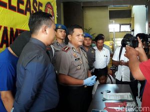 Polisi Bekuk 2 Pelaku Pencurian Modus Kartu ATM Tertelan di Bantul Polisi Bekuk 2 Pelaku Pencurian Modus Kartu ATM Tertelan di Bantul