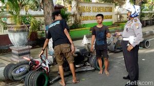 Vespa Gembel Diciduk Polisi