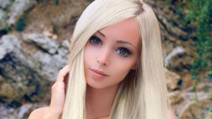 Foto: 10 Wanita Cantik Ini Mirip Boneka Barbie di Dunia Nyata