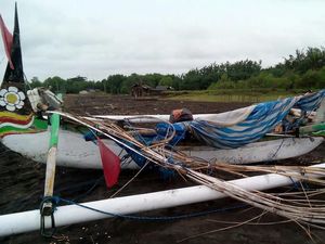 Nelayan Situbondo ini Nyaris Tewas Tersambar Petir saat Melaut