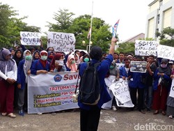 Mahasiswa Umus Demo Lagi, Minta Rektor Qomar  Kembali ke Kampus