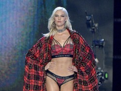 Ipar dengan Ivanka, Karlie Kloss Didesak Bujuk Donald Trump Terima Kekalahan