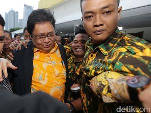 Titiek Ingin Jadi Ketum Golkar, Ini Kata Airlangga