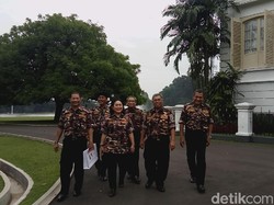 Titiek Soeharto dan FKPPI Temui Presiden Jokowi di Istana Bogor