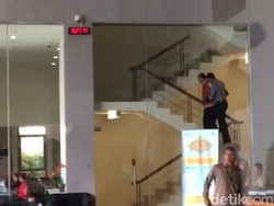 Saat Setya Novanto Tertatih Naik Tangga Keramat KPK