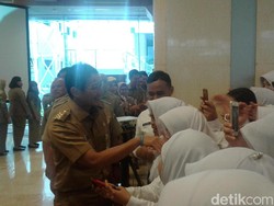 Lantik 861 PNS Pemprov DKI, Sandi: Jangan Berperilaku Koruptif!