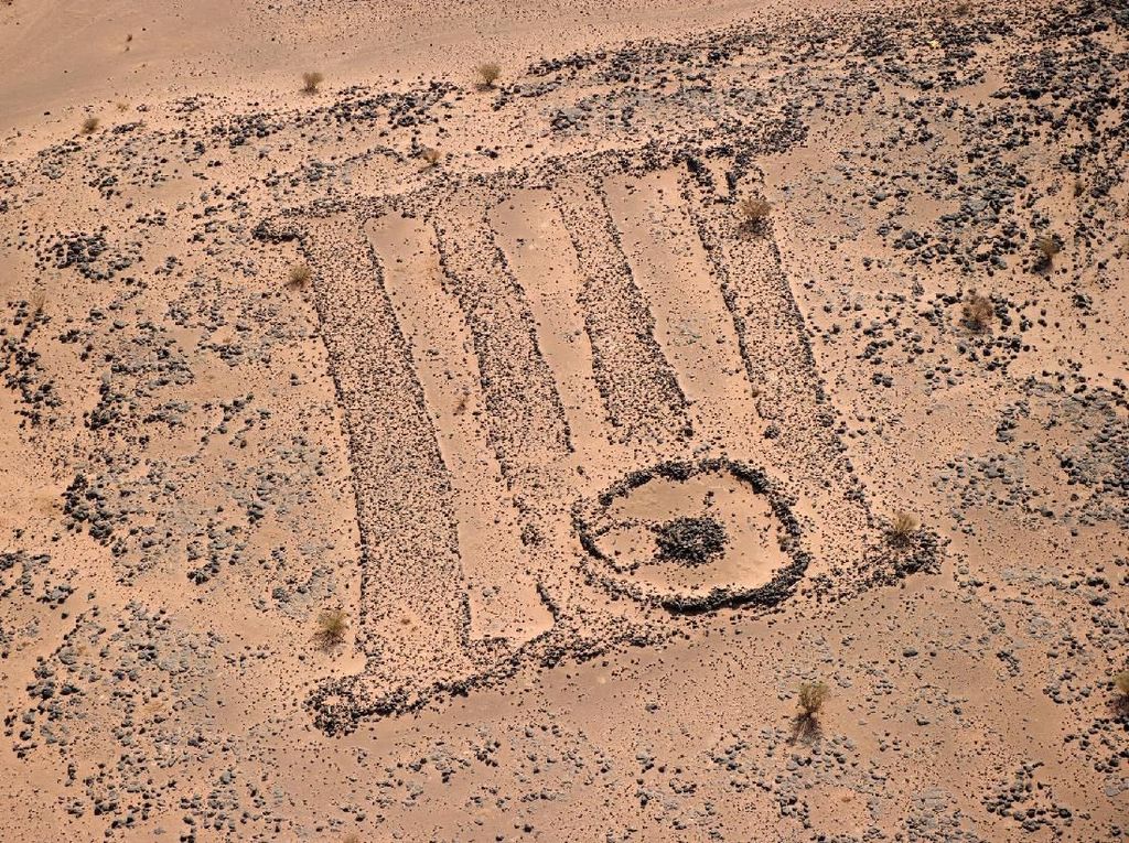 Situs Sekte Berusia 7.000 Tahun Ditemukan di Arab Saudi, Banyak Kuburan Manusia