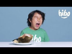Lucunya Ekspresi Anak Bule Makan Durian hingga Warna Kuning Telur Pengaruhi Nutrisi