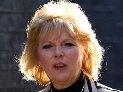 Diancam Dibunuh, Anggota Parlemen Inggris Salahkan Media