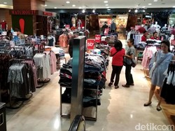 Jelang Sore, Matahari di Mal Taman Anggrek Diserbu Pengunjung