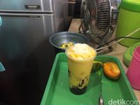 Nikmatnya 'Suket,' Minuman Susu Ketan yang Kekinian dari Kuningan!