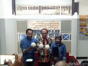 Pergantian Ketum Golkar, Momentum Menyelamatkan Citra Partai