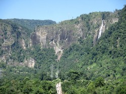 Lembah Asahan dan Bendungannya yang Ikonik