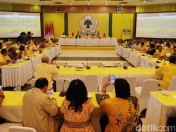 Masih Alot soal Pengganti Novanto, Rapat Pleno Golkar Diskors