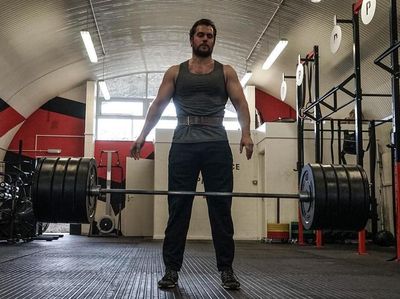 Ingin Berotot Seperti Superman? Yuk Intip Henry Cavill Berolahraga