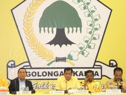 Berebut Partai Golkar