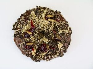 Krenyes Manis Donat dengan Topping Jangkrik, Mau Cicip?