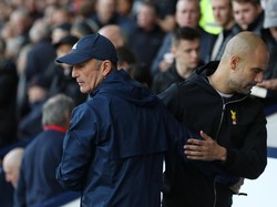 Peluk Hangat Guardiola untuk Pulis yang Baru Dipecat