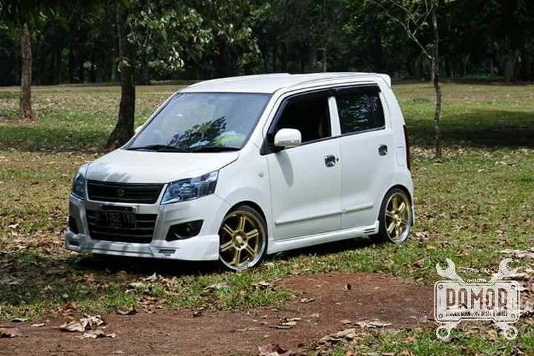 Mobil Murah Karimun Wagon R Tampil Mewah Mobil Murah Karimun Wagon R Tampil Mewah