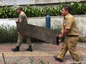 JPO Kampung Bandan yang Bolong Diperbaiki