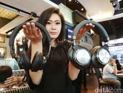 Audio Technica: iPhone Picu Tren Headphone Bluetooth