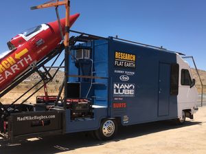 Ini Pria yang Terobsesi Buktikan Bumi Datar Pakai Roket Sendiri