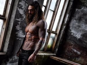 Jason Momoa Bintangi Film Klasik The Crow