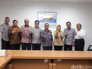 Rini Rombak Direksi BUMN Pengelola Aset Rini Rombak Direksi BUMN Pengelola Aset