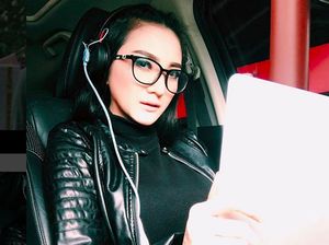 Duh! Kiki Amalia Kerap Digoda Pria Beristri Duh! Kiki Amalia Kerap Digoda Pria Beristri