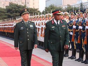 Panglima Militer Zimbabwe ke China Usai Kuasai Ibu Kota, Ada Apa?