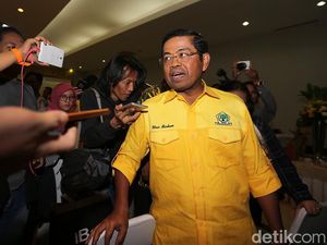 Surat Perlawanan Novanto Sempat Dipertanyakan Surat Perlawanan Novanto Sempat Dipertanyakan
