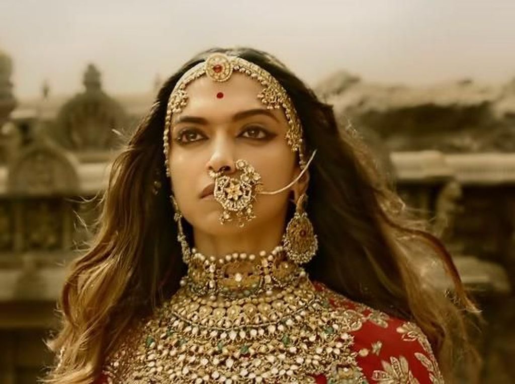 Rentetan Cerita Padmavati Hingga Deepika Padukone Diancam Penggal Rentetan Cerita Padmavati Hingga Deepika Padukone Diancam Penggal
