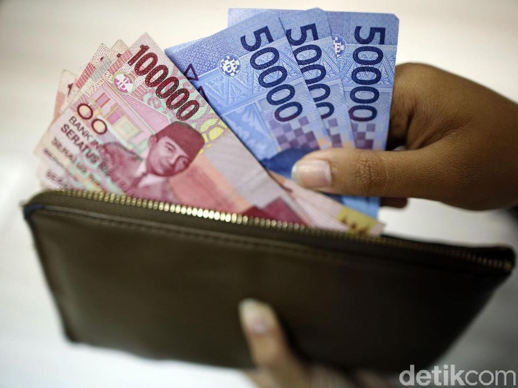 5 Mitos Keuangan yang Aneh tapi Nyata (3) 5 Mitos Keuangan yang Aneh tapi Nyata (3)