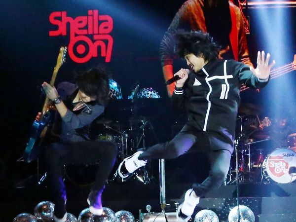 Begini Jadinya 5 Band Super Indonesia Berada Sepanggung