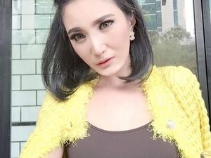 Kisah Pahit Kiki Amalia Cerai karena Pelakor Kisah Pahit Kiki Amalia Cerai karena Pelakor