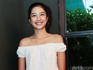 Sejak Kecil Mikha Tambayong Diajarkan Sudah Kerja Keras