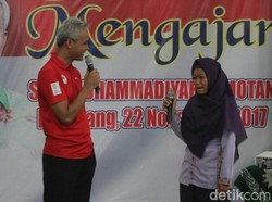 Ganjar Mengajar, Murid Bertanya Keterlibatannya dalam Kasus e-KTP