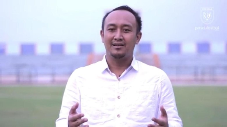 Persela Lamongan Akan Umumkan Pelatih Awal Desember Depan Persela Lamongan Akan Umumkan Pelatih Awal Desember Depan